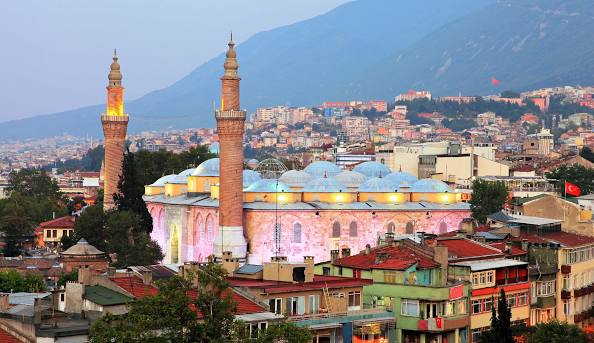 Bursa'da Profesyonel Halı Yıkama Hizmetleri Kalitenin Adresi